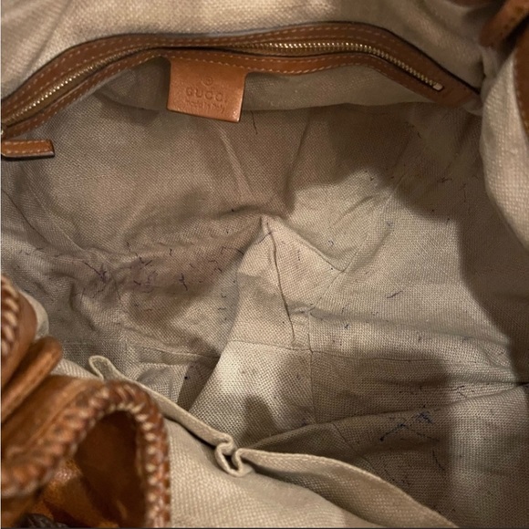 Gucci authentic designer leather handbag. Rare find  gorgeous bag - Picture 7 of 9